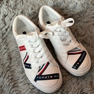 White Tommy Hilfiger Sneakers